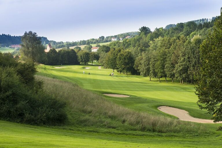 Golfplatz Uttlau bei Bad Griesbach im Sommer