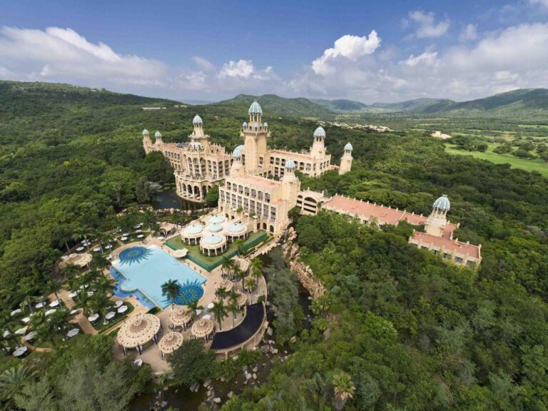 Sun City Palace Hotel aus der Luft